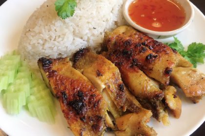 ข้าวมันไก่ย่าง｜カオマンガイヤーン｜タイ南部風焼き鳥ターマリック入りライス｜Southern Thai Style grilled chicken With Sauce over rice