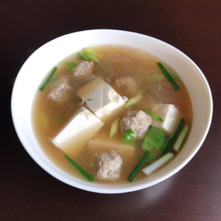 แกงจืดเต้าหู้｜ゲーンチュートタオフー｜タイ風豆腐と訴肉団子のあっさりスープ｜Clear soup with tofu and minced pork